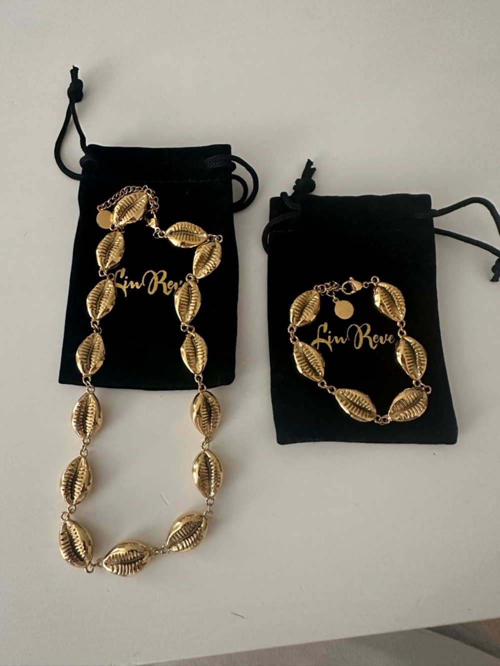 LinReve Gold Shell-Link Necklace and Bracelet Set - Gold Plated